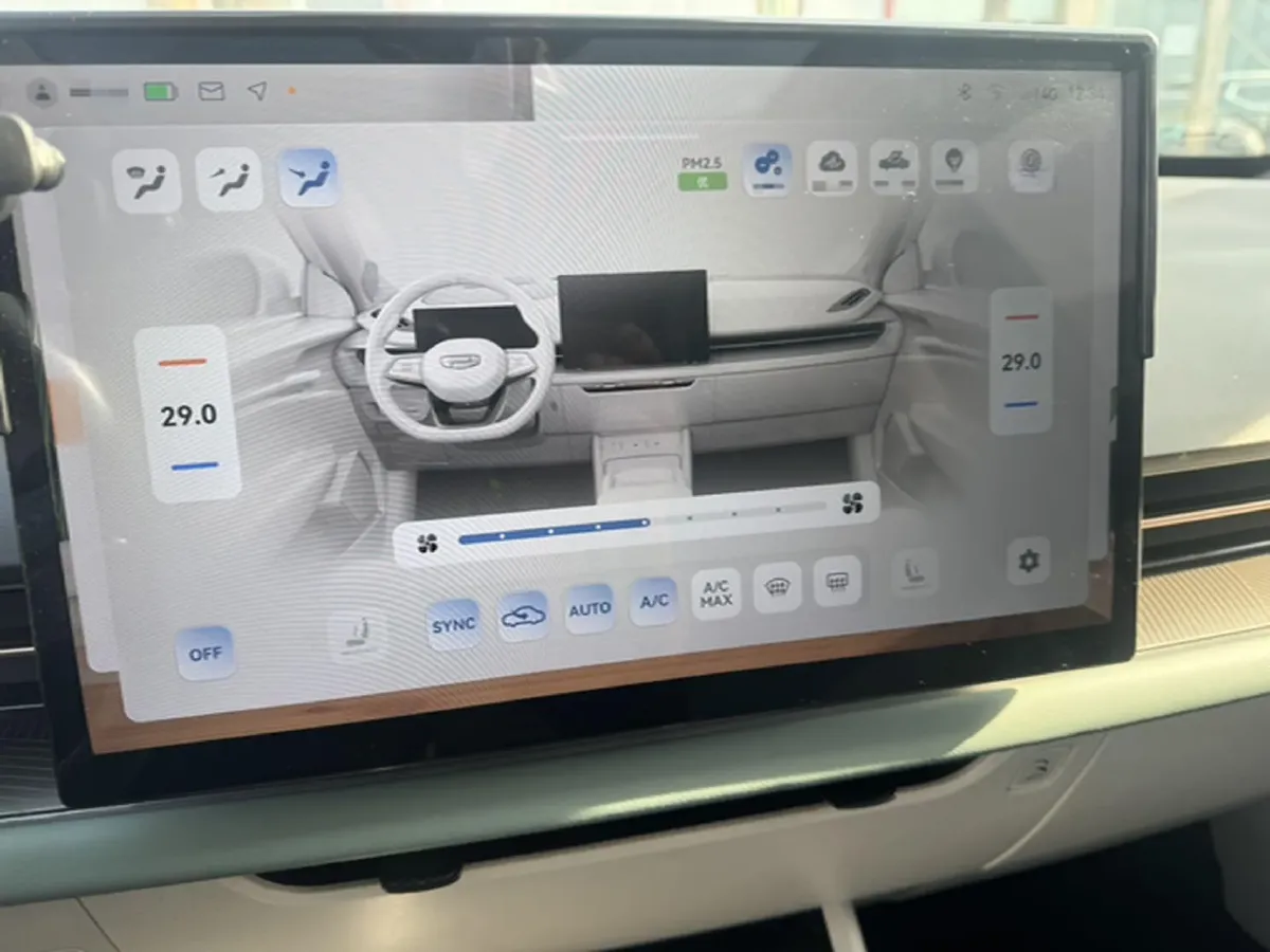 2022 Ruichi Auto ED71 BEV 60.152KWH,autocango,china used car exporter,china ev exporter,chinese used car exporter,chinese used ev exporter