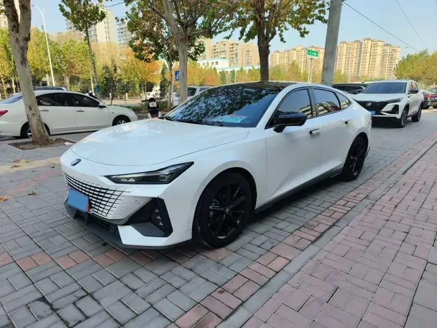 2022 ChangAn UNI-V 1.5T 188HP L4 7DCT