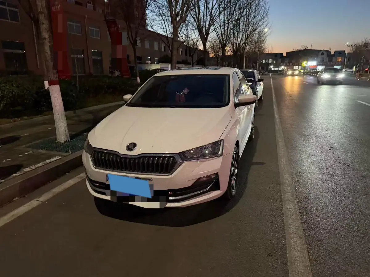 2022 Skoda Rapid 1.5L 112HP L4 6AT