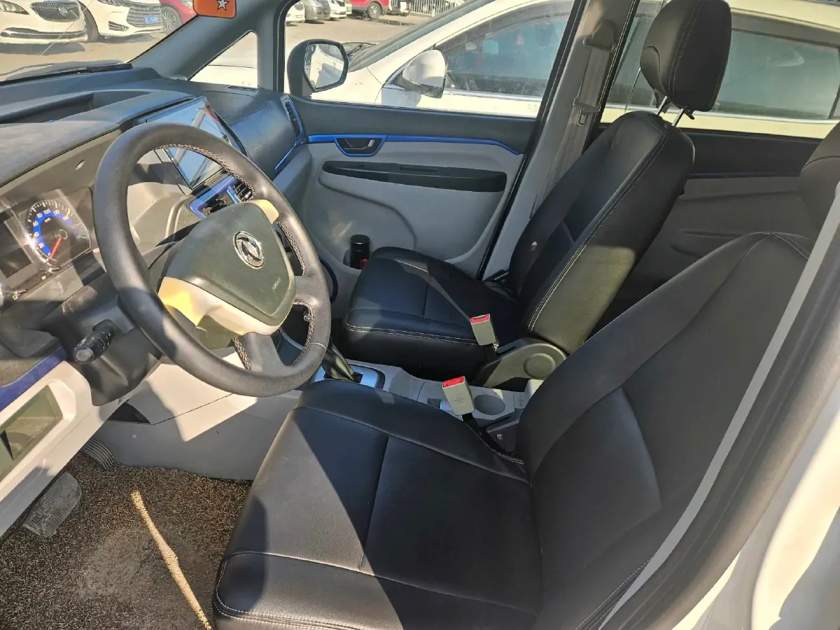 2018 Dongfeng ShuaiKe BEV 49.572KWH,autocango,china used car exporter,china ev exporter,chinese used car exporter,chinese used ev exporter