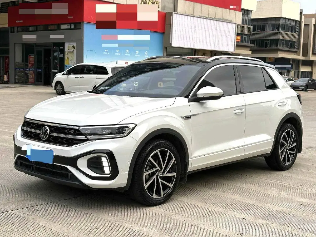 2023 Volkswagen T-Roc 1.5T 160HP L4 7DCT