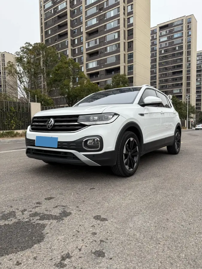 2023 Volkswagen Tacqua 1.2T 116HP L4 7DCT