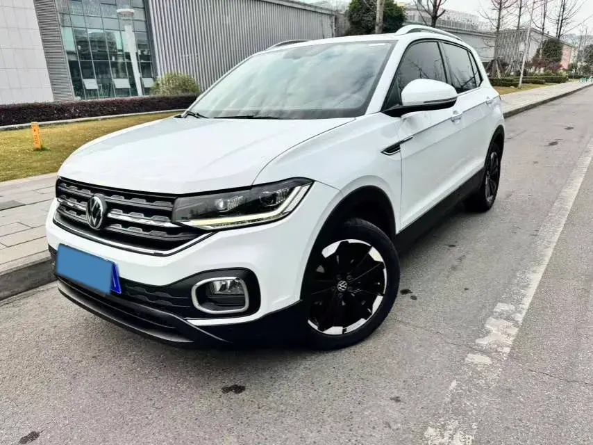 2023 Volkswagen Tacqua 1.2T 116HP L4 7DCT