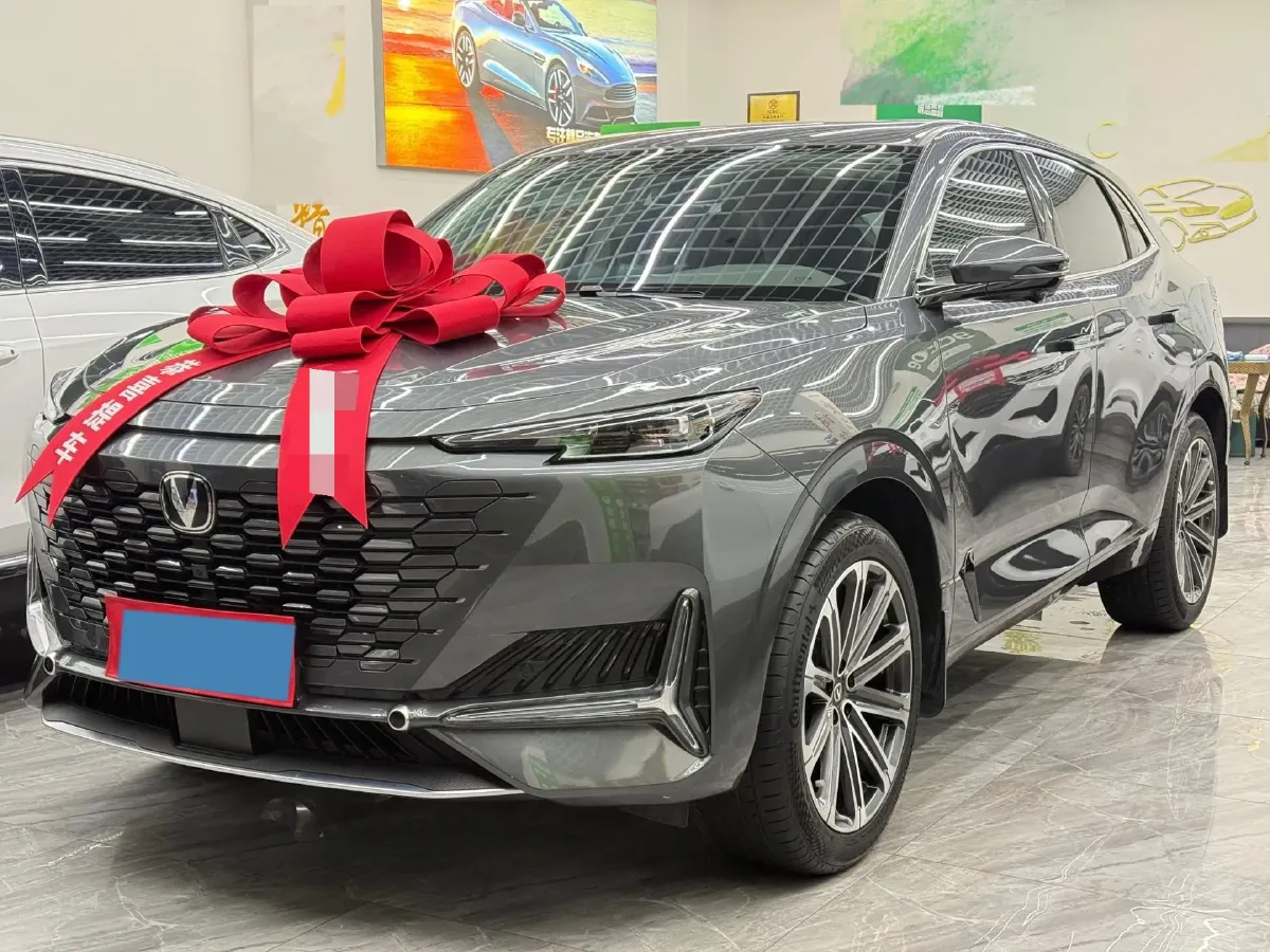 2024 ChangAn UNI-K 2.0T 233HP L4 8AT,autocango,china used car exporter,china ev exporter,chinese used car exporter,chinese used ev exporter