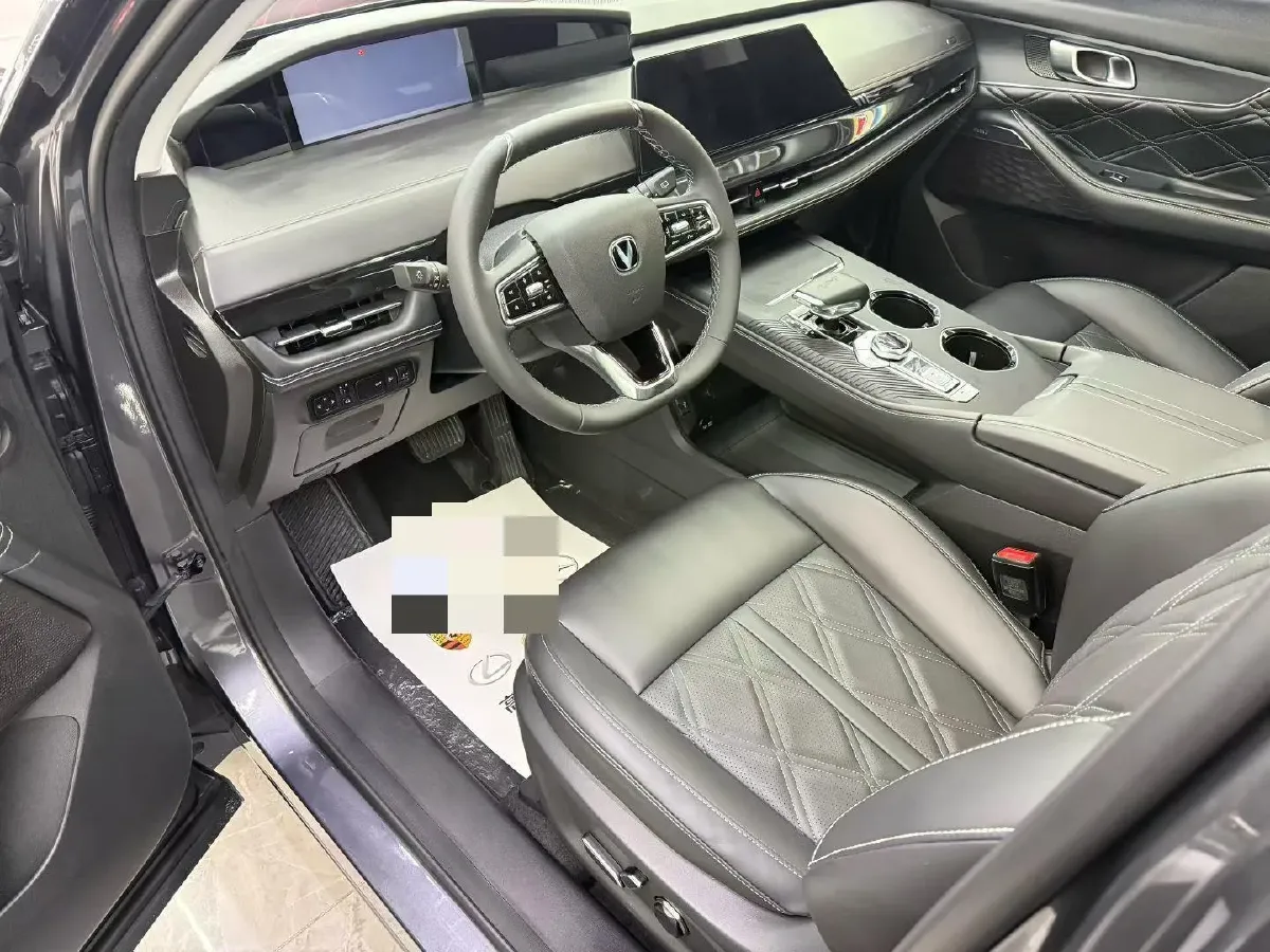 2024 ChangAn UNI-K 2.0T 233HP L4 8AT,autocango,china used car exporter,china ev exporter,chinese used car exporter,chinese used ev exporter