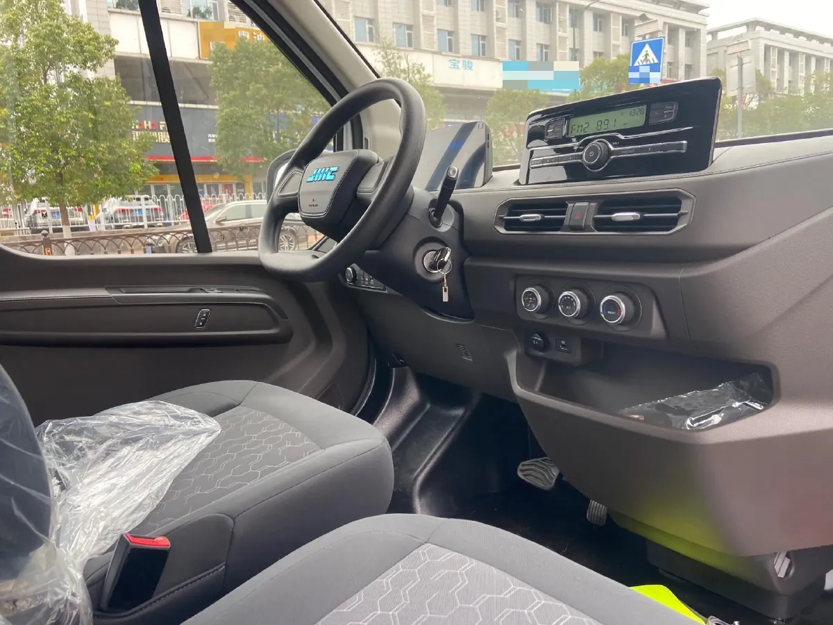 2025 JMC FuShun BEV 53.58KWH,autocango,china used car exporter,china ev exporter,chinese used car exporter,chinese used ev exporter