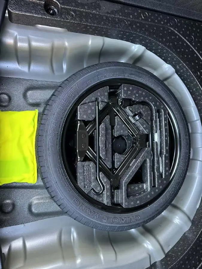 2021 Roewe i5 1.5L 120HP L4 CVT,autocango,china used car exporter,china ev exporter,chinese used car exporter,chinese used ev exporter