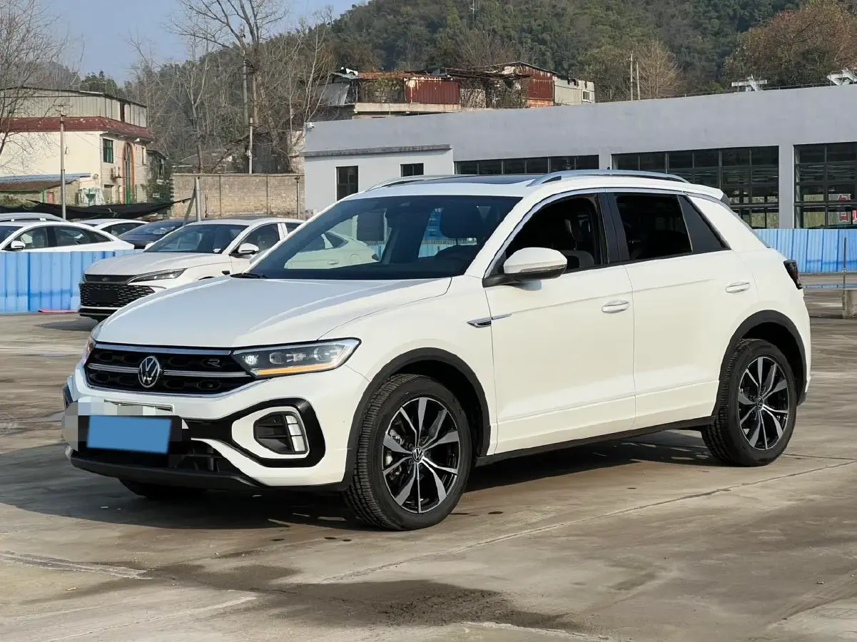2023 Volkswagen T-Roc 1.5T 160HP L4 7DCT