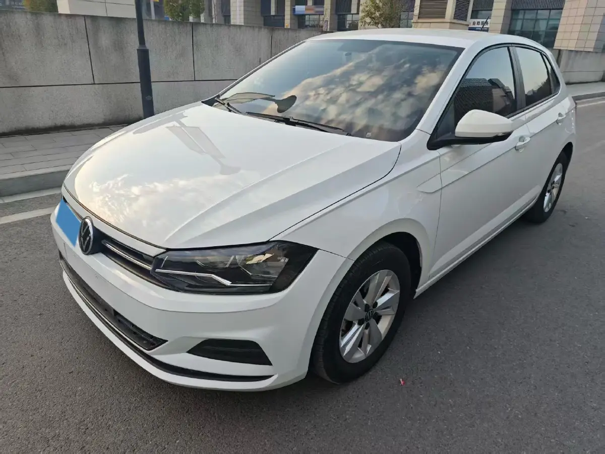 2023 Volkswagen Polo 1.5L 110HP L4 6AT