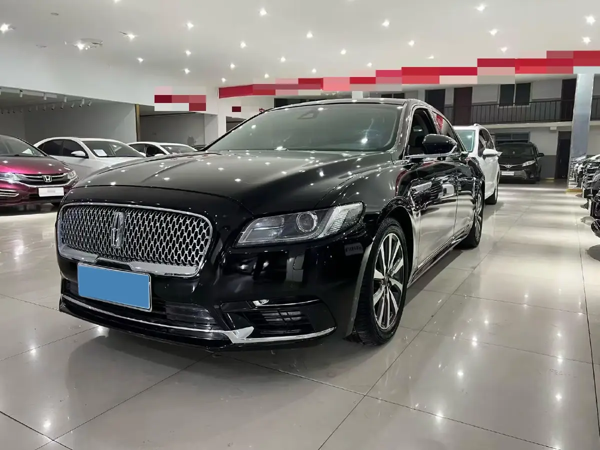 2018 Lincoln Continental 2.0T 261HP L4 6AT