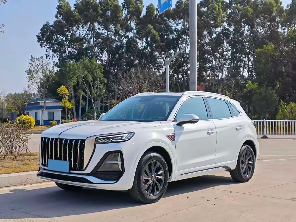 2023 HongQi HS5 2.0T 252HP L4 8AT