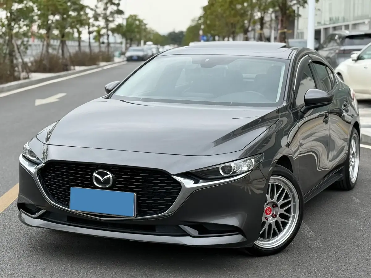 2020 Mazda 3 Axela 2.0L 158HP L4 6AT