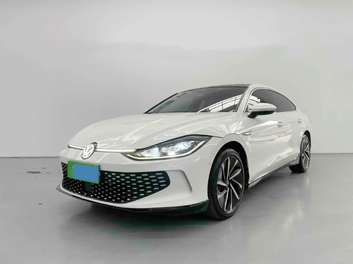 2022 Skoda Superb 2.0T 186HP L4 7DCT