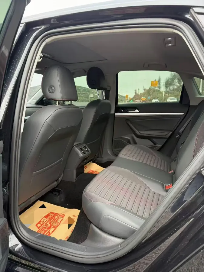 2023 Volkswagen Lavida 1.4T 150HP L4 7DCT,autocango,china used car exporter,china ev exporter,chinese used car exporter,chinese used ev exporter