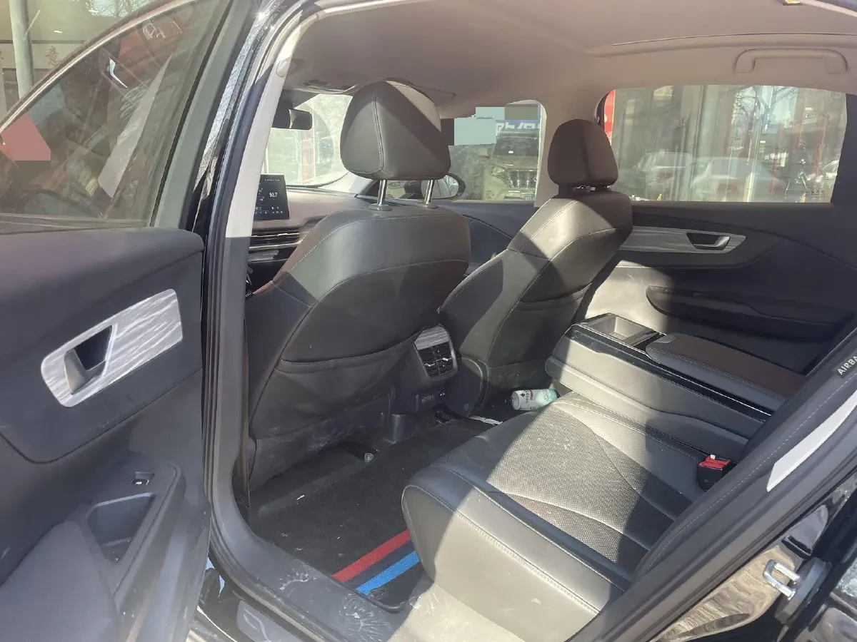 2024 HongQi E-QM5 BEV 72KWH,autocango,china used car exporter,china ev exporter,chinese used car exporter,chinese used ev exporter