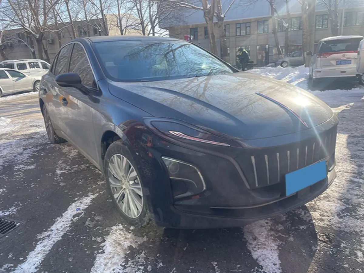 2024 HongQi E-QM5 BEV 72KWH,autocango,china used car exporter,china ev exporter,chinese used car exporter,chinese used ev exporter