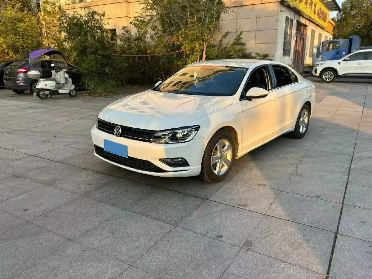 2018 Volkswagen Lamando 1.4T 131HP L4 7DCT
