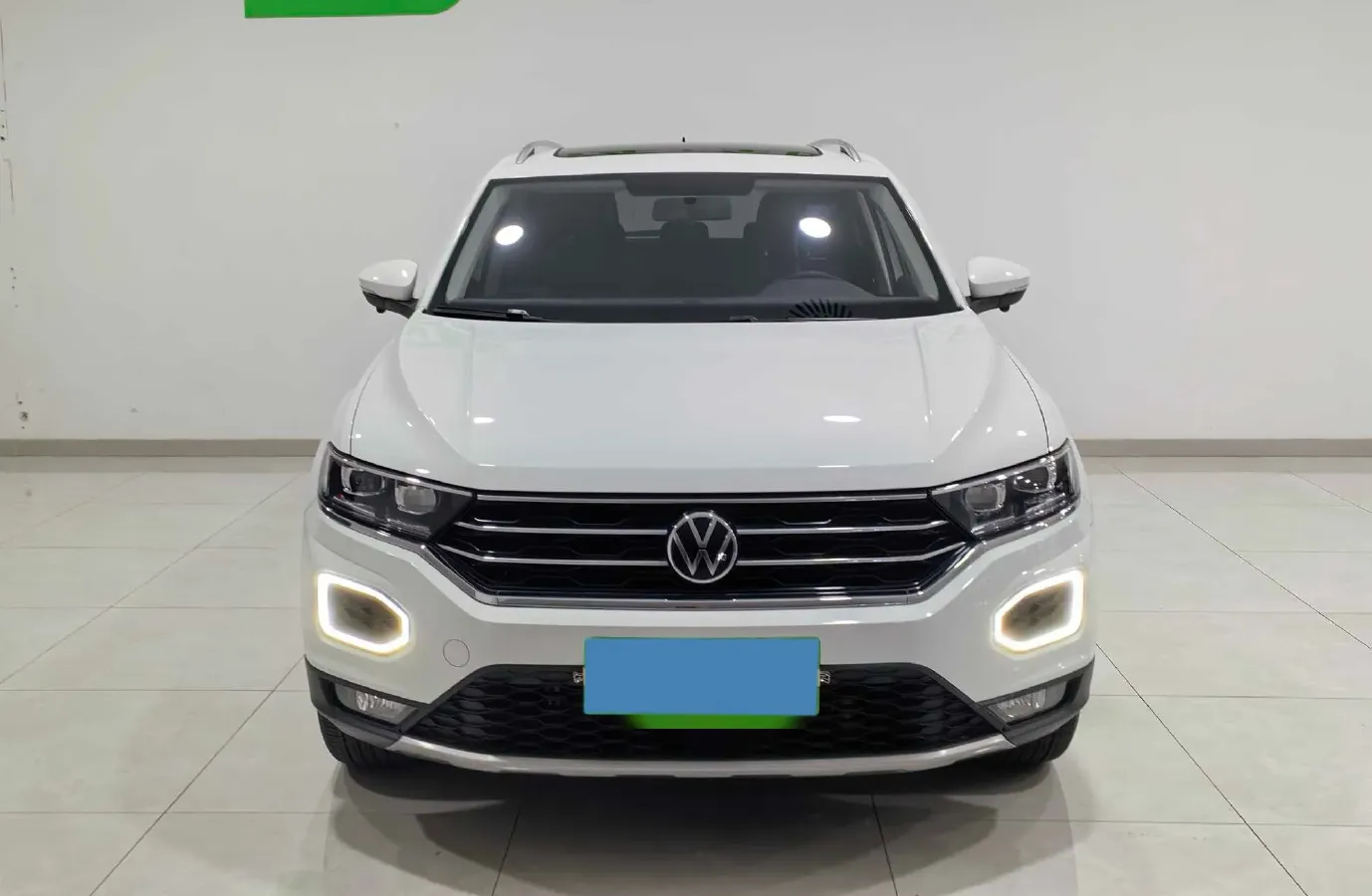 2022 Volkswagen T-Roc 1.4T 150HP L4 7DCT,autocango,china used car exporter,china ev exporter,chinese used car exporter,chinese used ev exporter