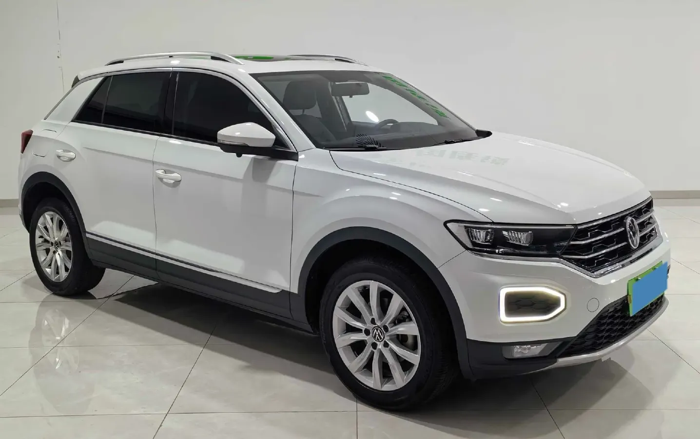 2022 Volkswagen T-Roc 1.4T 150HP L4 7DCT,autocango,china used car exporter,china ev exporter,chinese used car exporter,chinese used ev exporter