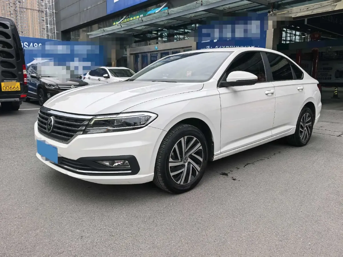 2022 Volkswagen Sagitar 1.2T 116HP L4 7DCT