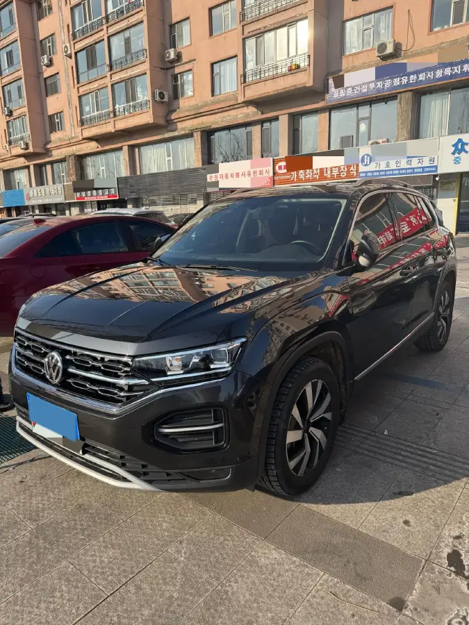 2019 Jeep Cherokee 2.0T 234HP L4 9AT