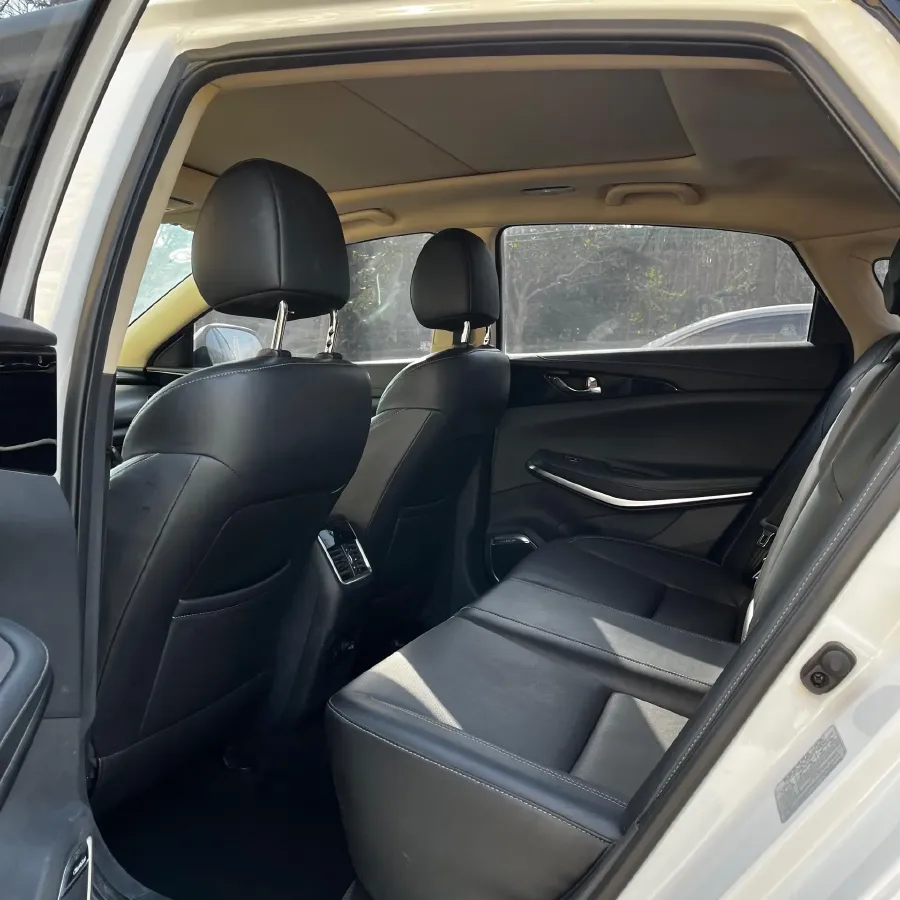 2020 ChangAn Raeton CC 1.5T 156HP L4 6AT,autocango,china used car exporter,china ev exporter,chinese used car exporter,chinese used ev exporter