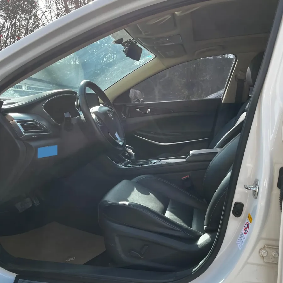 2020 ChangAn Raeton CC 1.5T 156HP L4 6AT,autocango,china used car exporter,china ev exporter,chinese used car exporter,chinese used ev exporter