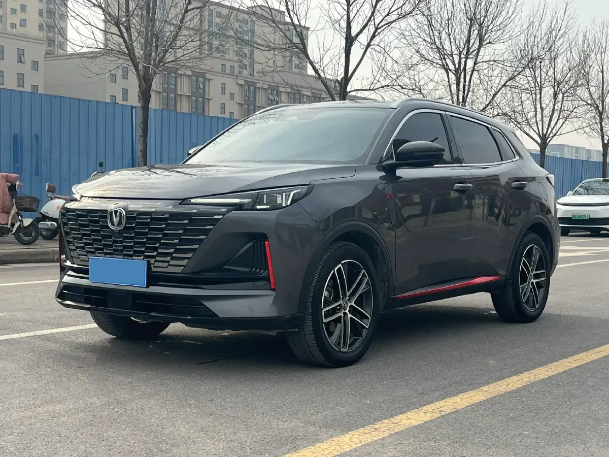 2022 ChangAn UNI-V 1.5T 188HP L4 7DCT