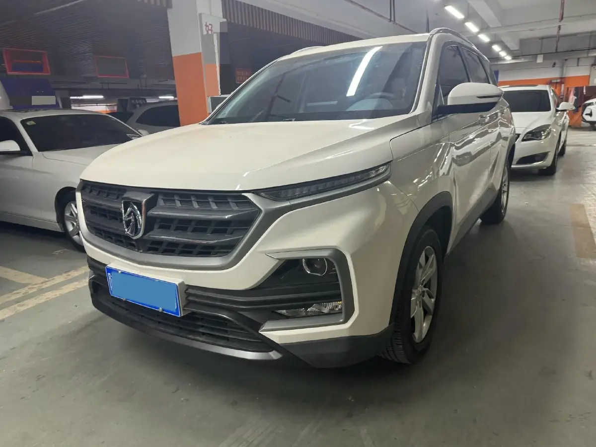 2018 BaoJun 530 1.5T 150HP L4 6MT