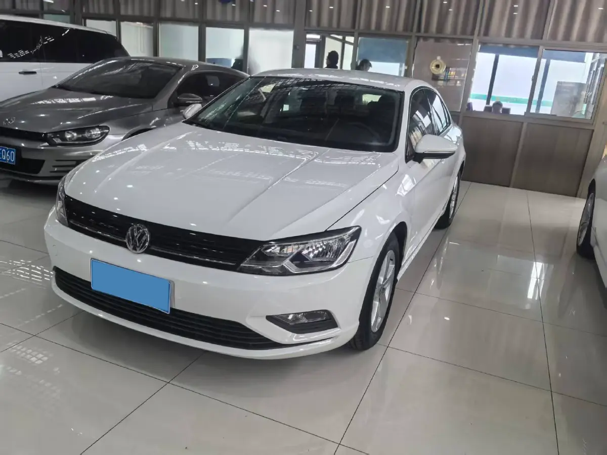 2017 Volkswagen Lamando 1.4T 131HP L4 7DCT