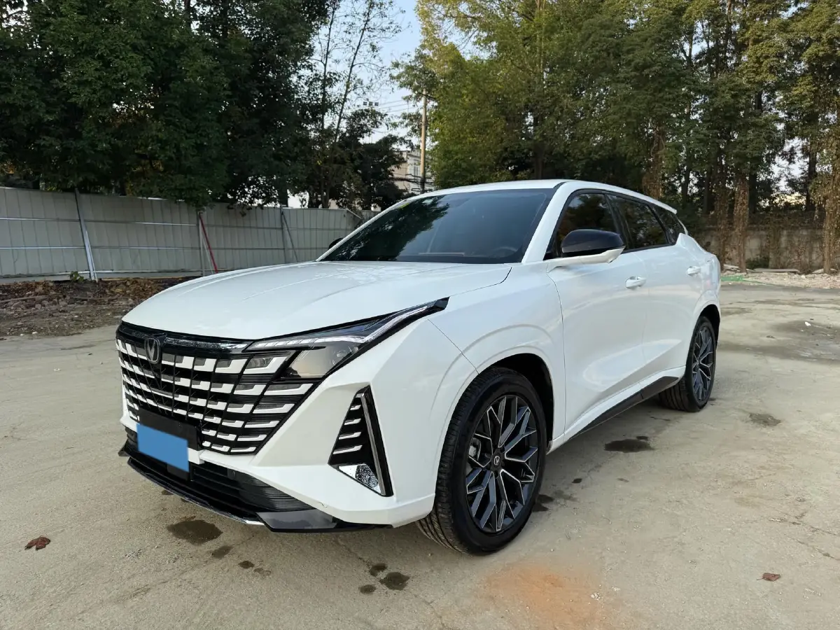 2025 ChangAn UNI-Z 1.5T 188HP L4 7DCT