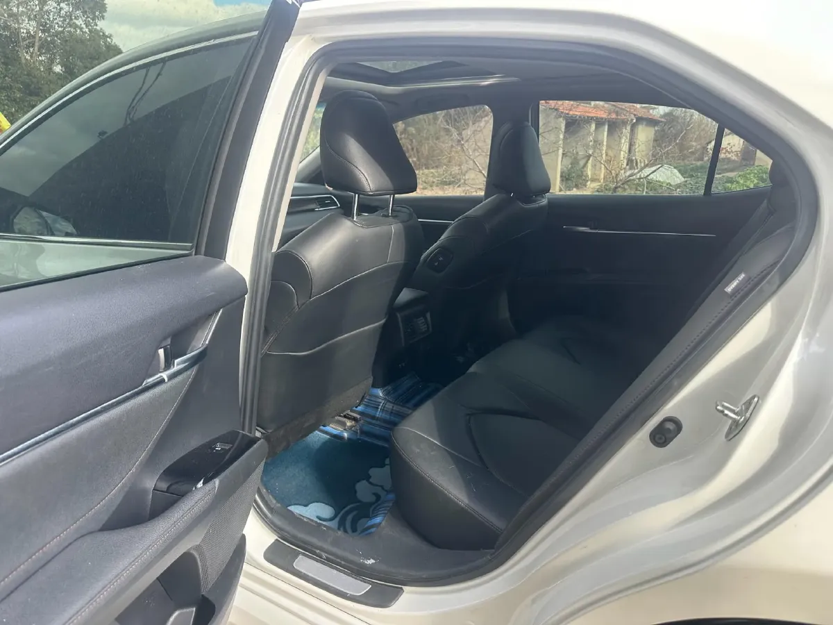 2019 Toyota Camry 2.5L 209HP L4 8AT,autocango,china used car exporter,china ev exporter,chinese used car exporter,chinese used ev exporter