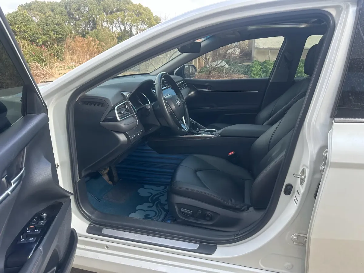 2019 Toyota Camry 2.5L 209HP L4 8AT,autocango,china used car exporter,china ev exporter,chinese used car exporter,chinese used ev exporter