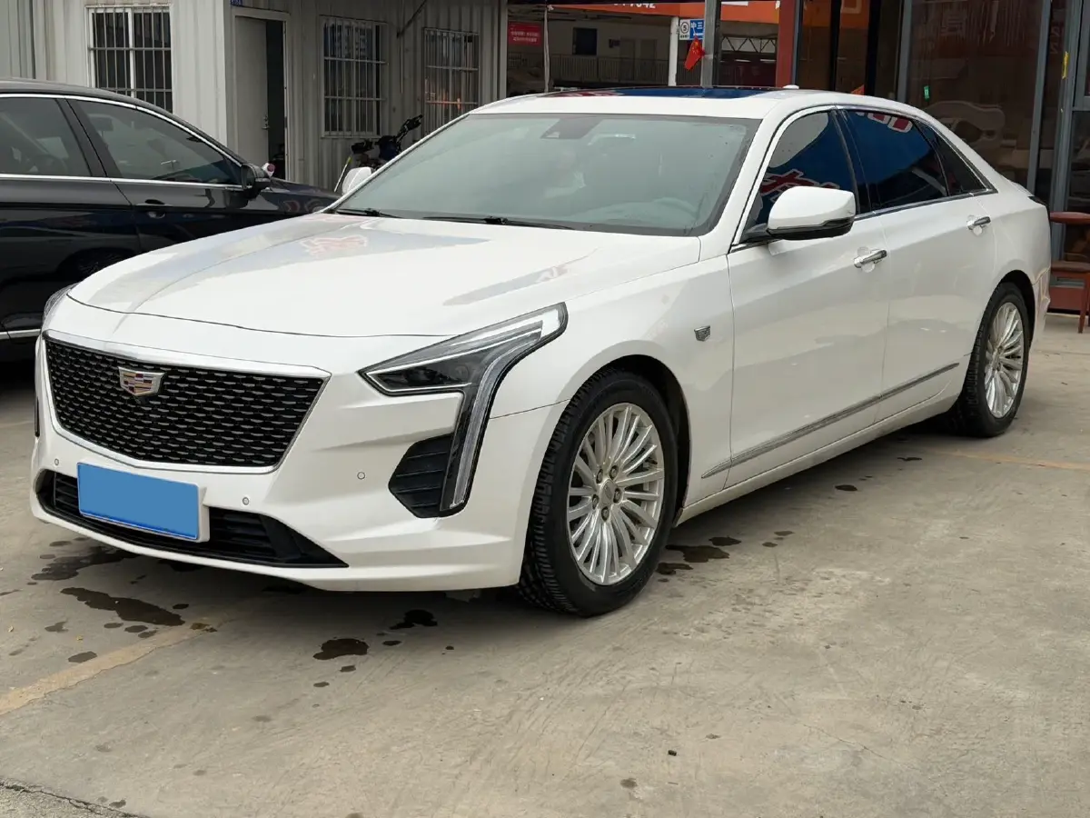 2022 Cadillac CT6 2.0T 237HP L4 10AT