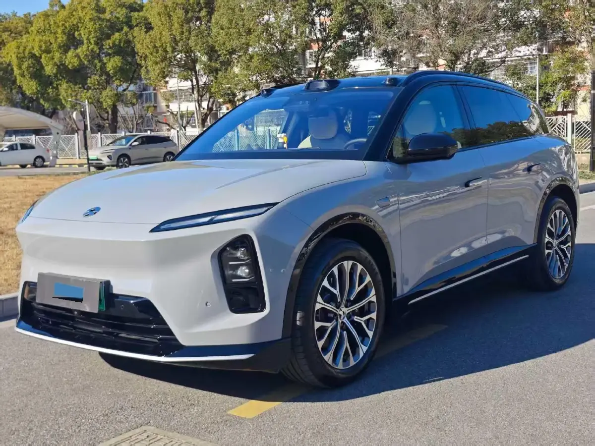 2025 NIO ES6 BEV