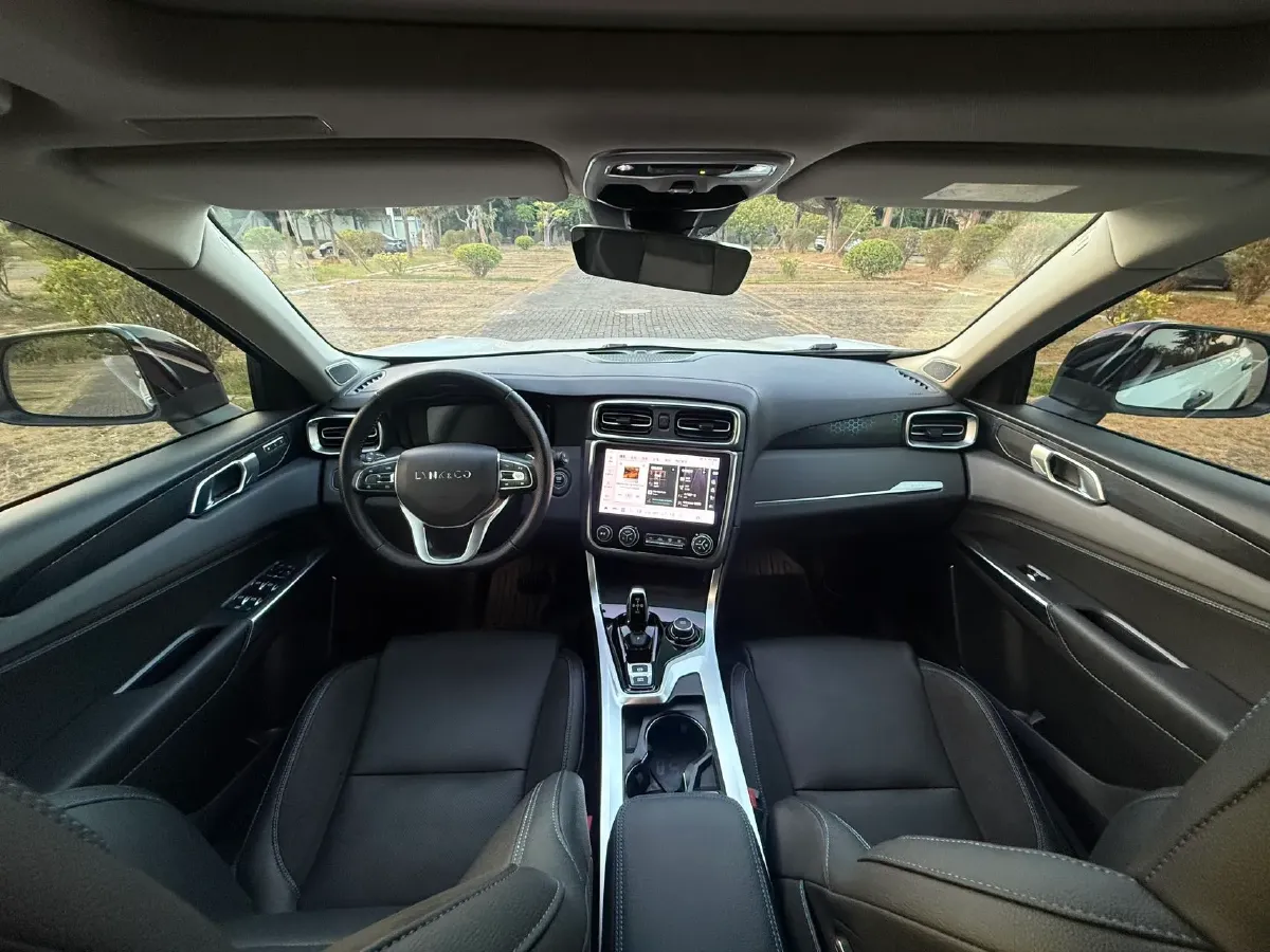 2019 LYNK&CO 01 EM-P 1.5T 180HP L3 7DCT PHEV 9.4KWH,autocango,china used car exporter,china ev exporter,chinese used car exporter,chinese used ev exporter