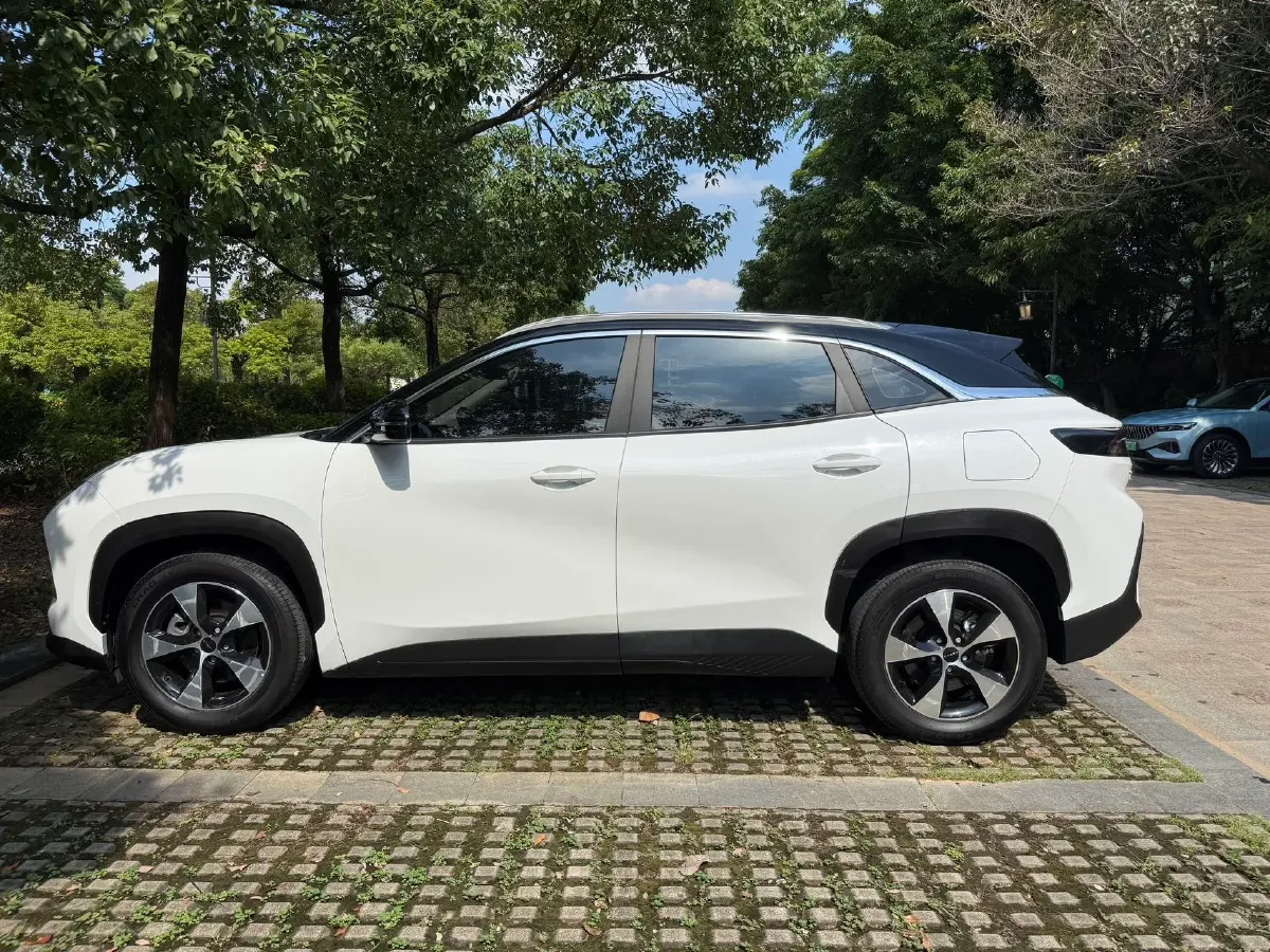 2024 Chery EV eQ7 BEV 65.52KWH,autocango,china used car exporter,china ev exporter,chinese used car exporter,chinese used ev exporter