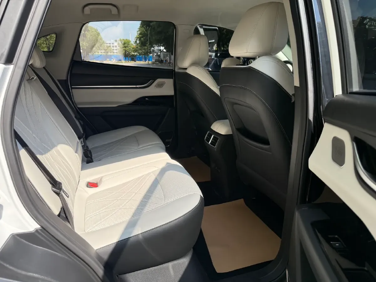 2024 Chery EV eQ7 BEV 65.52KWH,autocango,china used car exporter,china ev exporter,chinese used car exporter,chinese used ev exporter