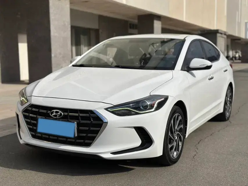 2020 Hyundai Elantra 1.5L 115HP L4 CVT