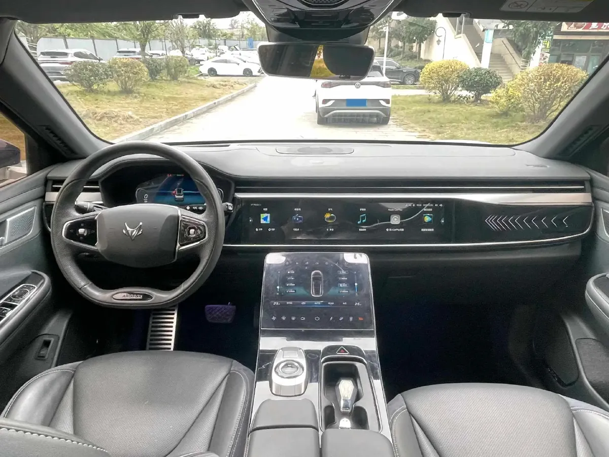 2022 ARCFOX αT BEV 93.6KWH,autocango,china used car exporter,china ev exporter,chinese used car exporter,chinese used ev exporter