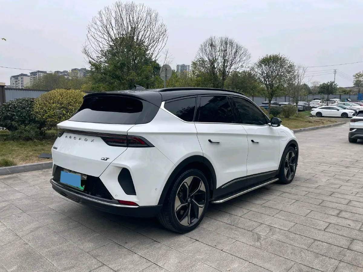 2022 ARCFOX αT BEV 93.6KWH,autocango,china used car exporter,china ev exporter,chinese used car exporter,chinese used ev exporter