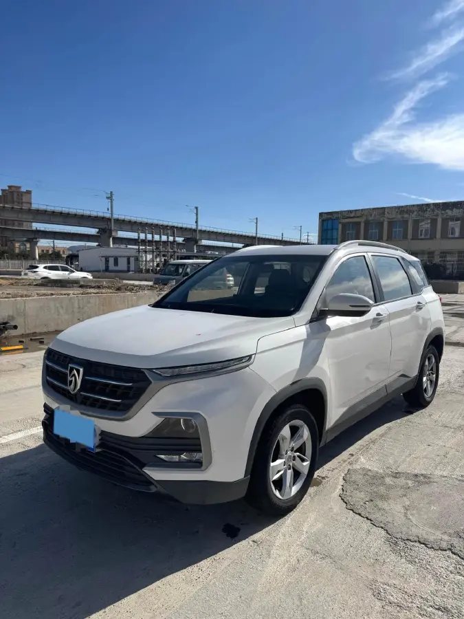2018 BaoJun 530 1.5T 150HP L4 6MT
