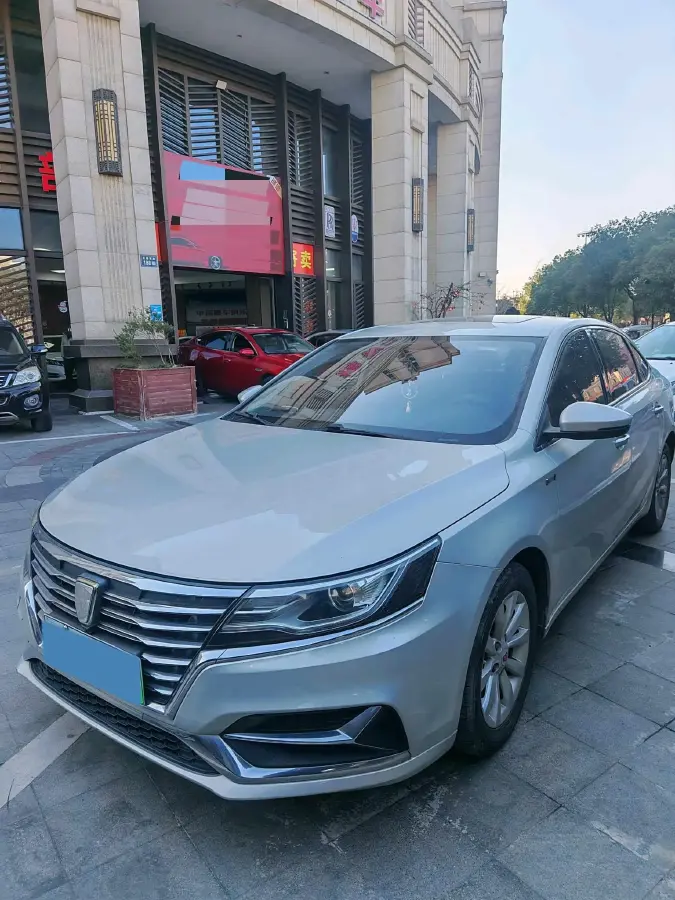 2017 Roewe i6 1.0T 125HP L3 2AT PHEV