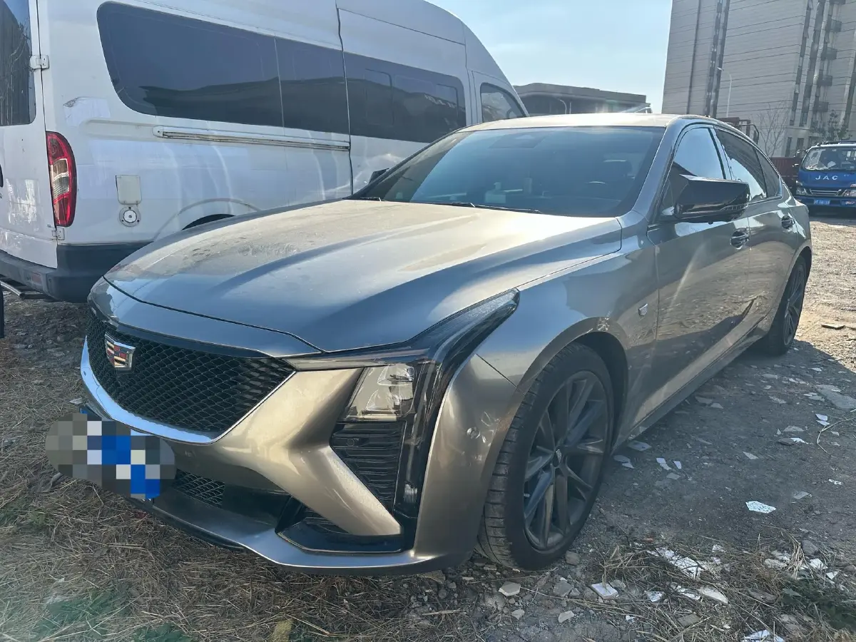 2023 Cadillac CT5 2.0T 237HP L4 10AT