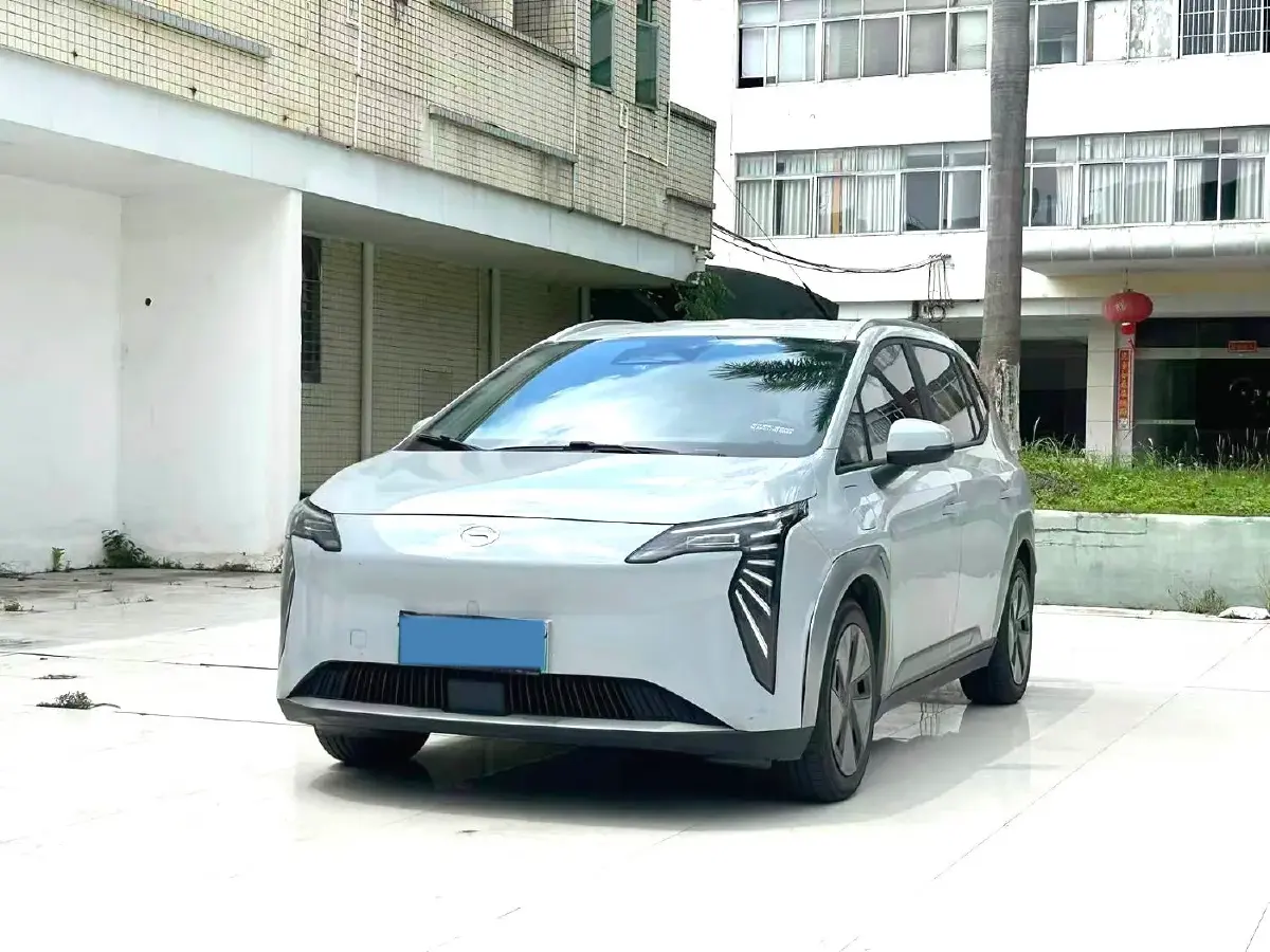2023 Aion Y BEV 61.7KWH