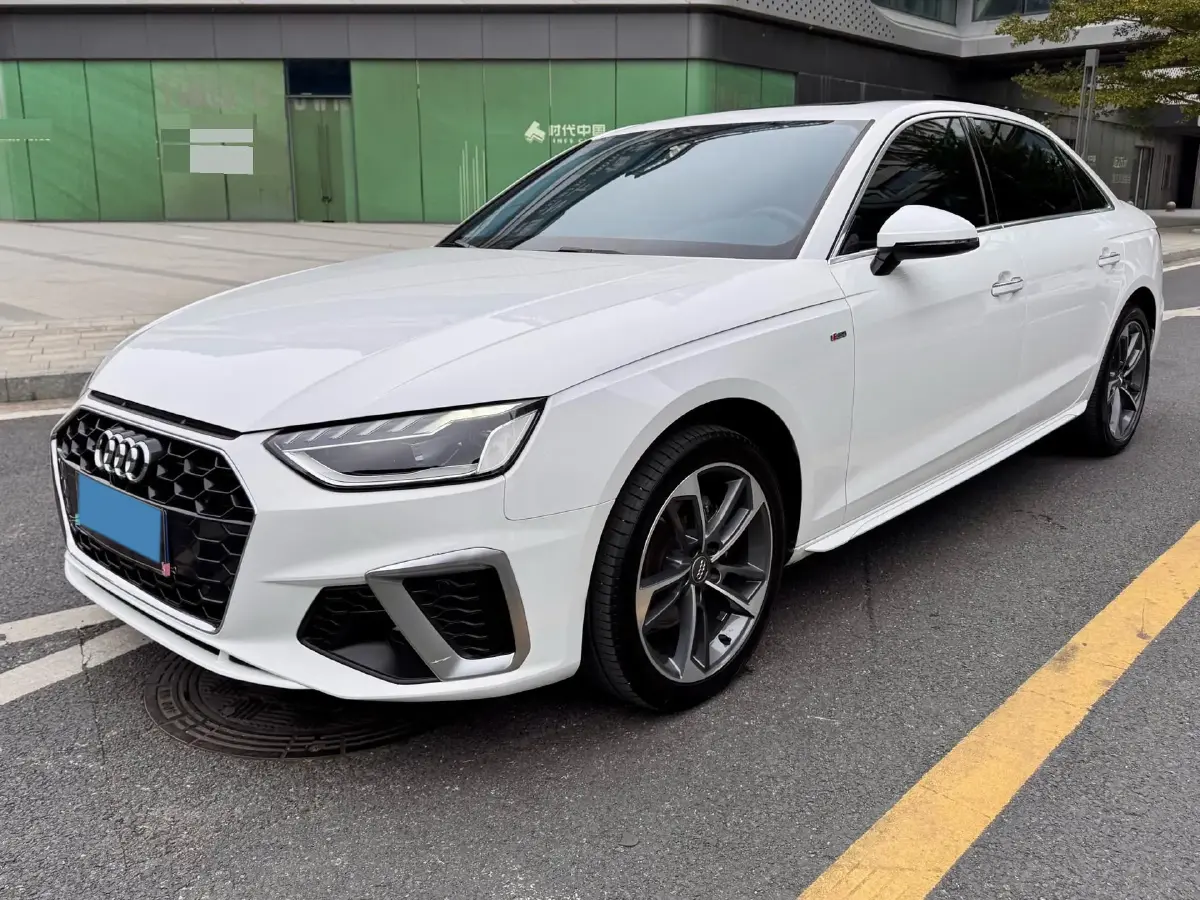 2020 Audi A4L 2.0T 190HP L4 7DCT