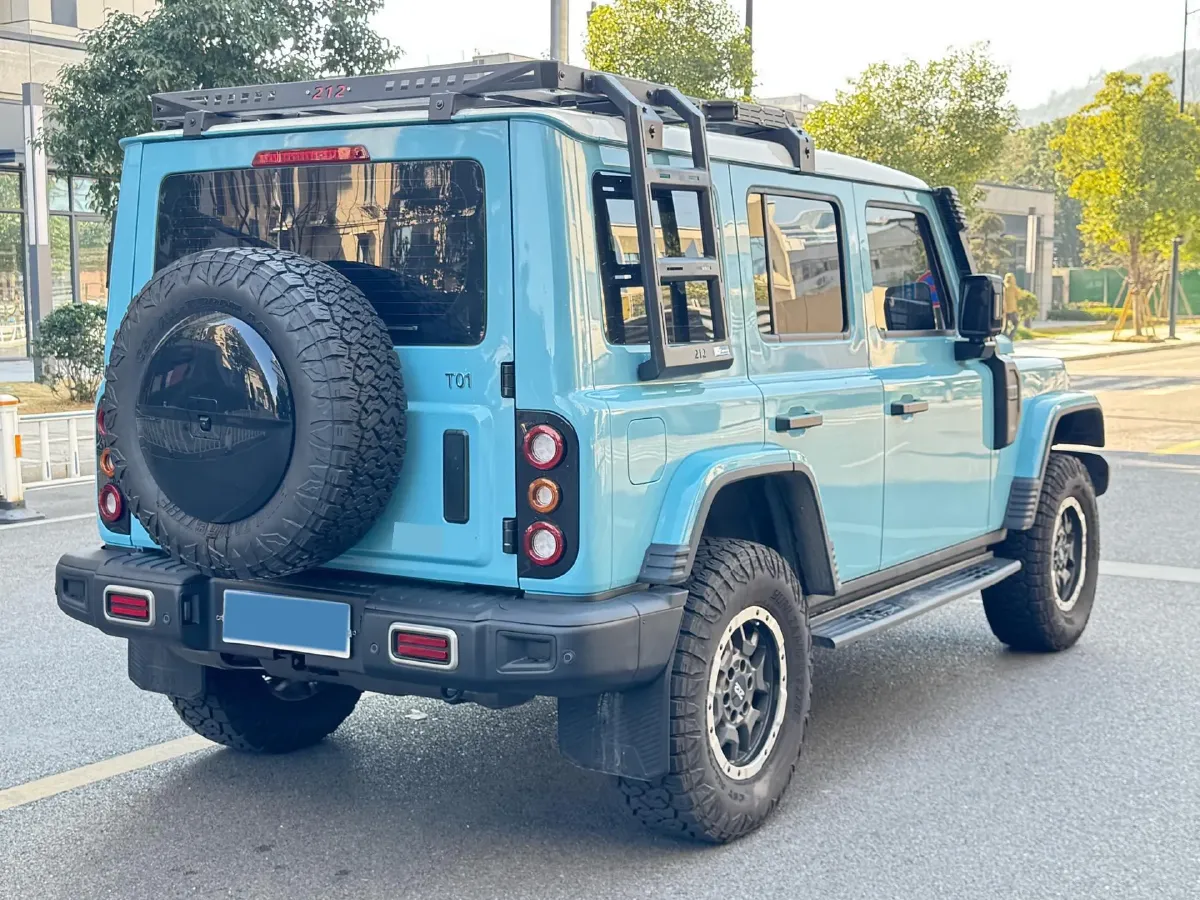 2025 212 212 T01 2.0T 252HP L4 8AT,autocango,china used car exporter,china ev exporter,chinese used car exporter,chinese used ev exporter