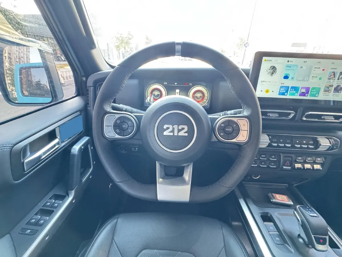 2025 212 212 T01 2.0T 252HP L4 8AT,autocango,china used car exporter,china ev exporter,chinese used car exporter,chinese used ev exporter