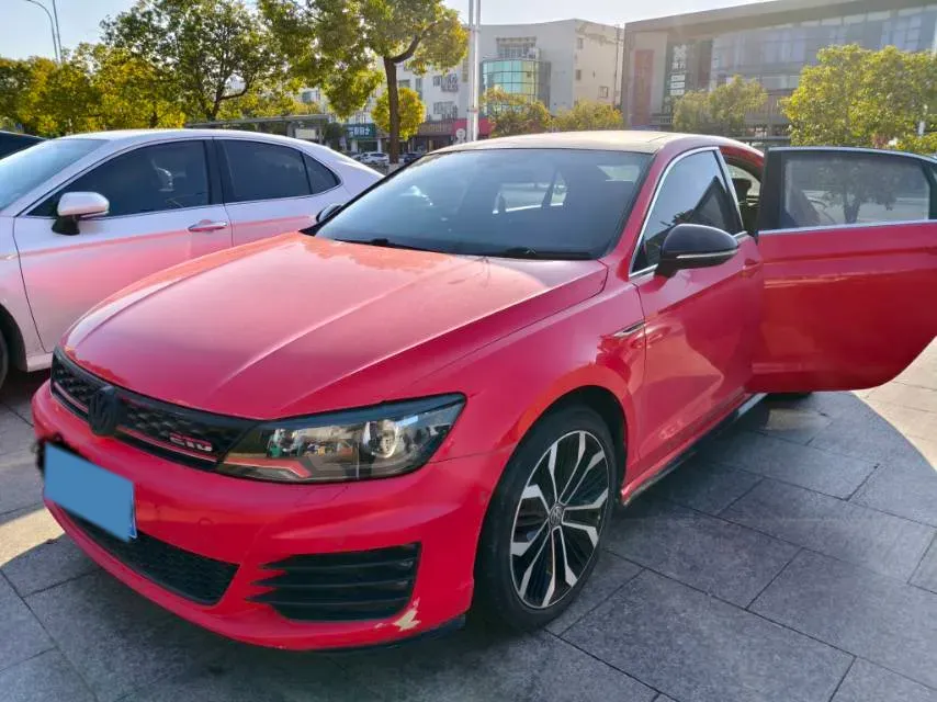 2017 Volkswagen Lamando 2.0T 220HP L4 7DCT,autocango,china used car exporter,china ev exporter,chinese used car exporter,chinese used ev exporter