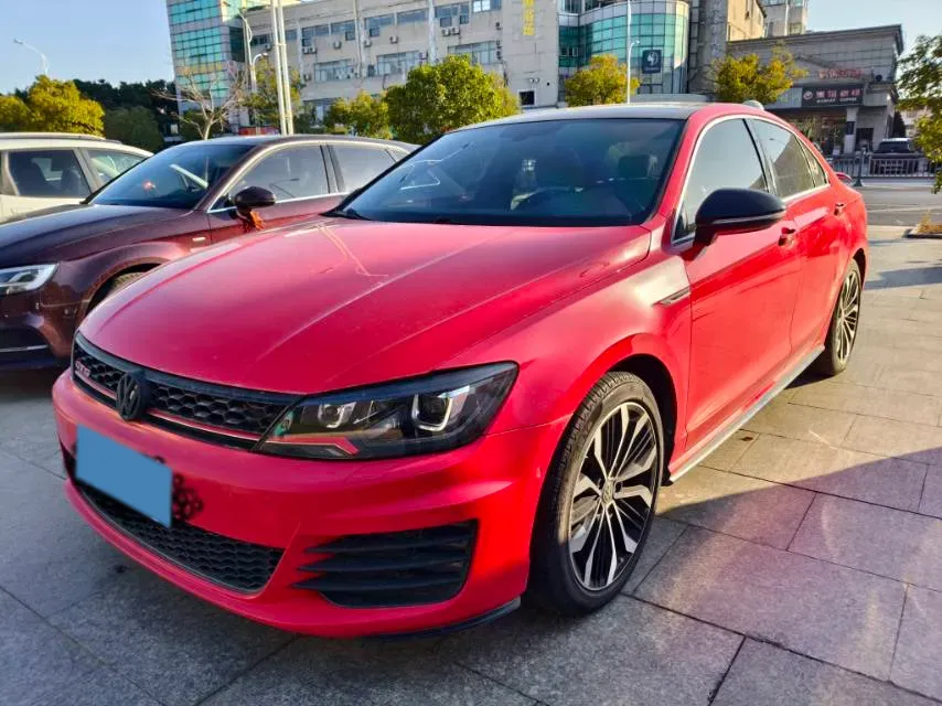2017 Volkswagen Lamando 2.0T 220HP L4 7DCT,autocango,china used car exporter,china ev exporter,chinese used car exporter,chinese used ev exporter